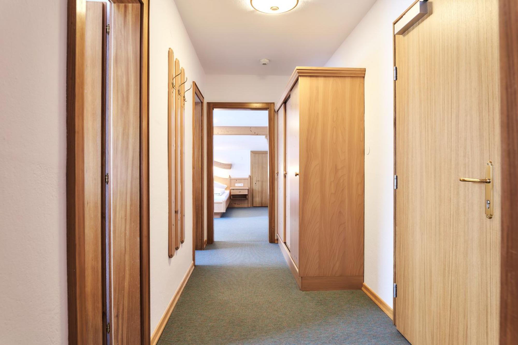 Heiterwanger Hof Appartments Экстерьер фото